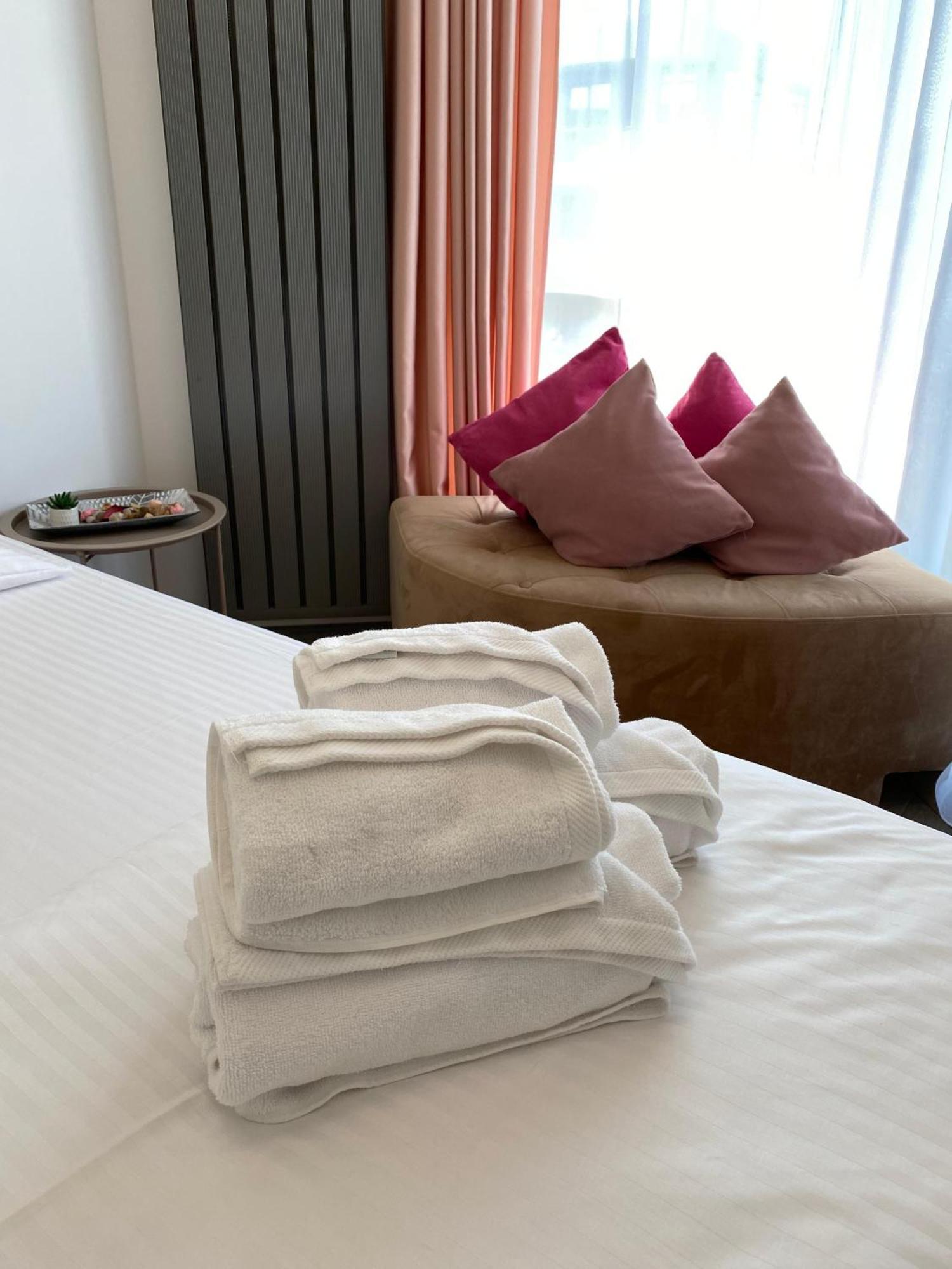 IAKO PREMIUM APARTAMENT- Alezzi Beach Năvodari Esterno foto